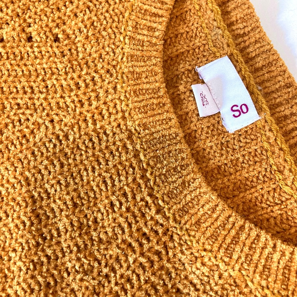 SO Cableknit Sweater
